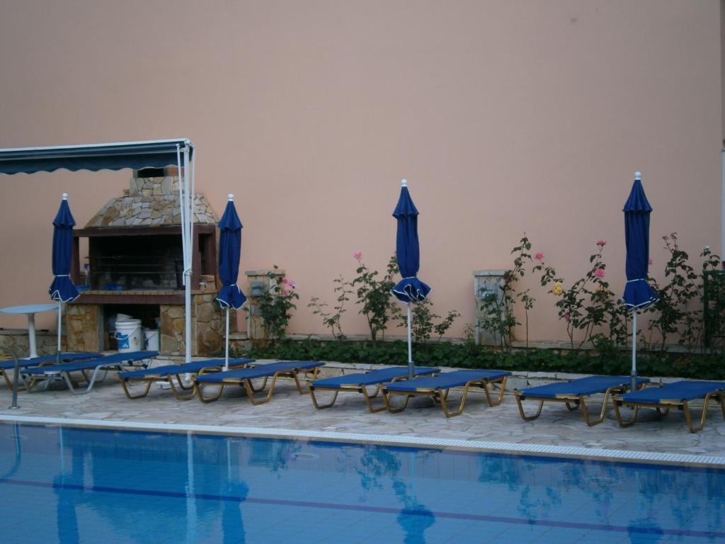 Petros Studios Poros  Exterior photo