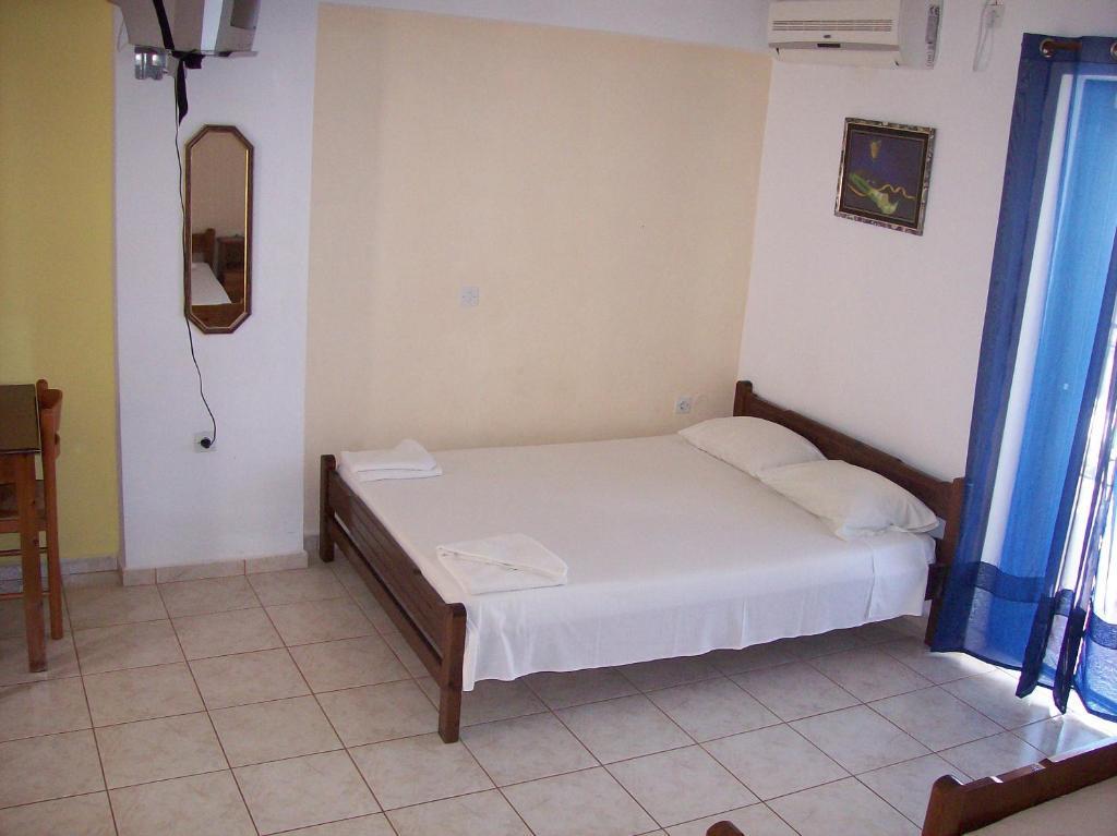 Petros Studios Poros  Room photo