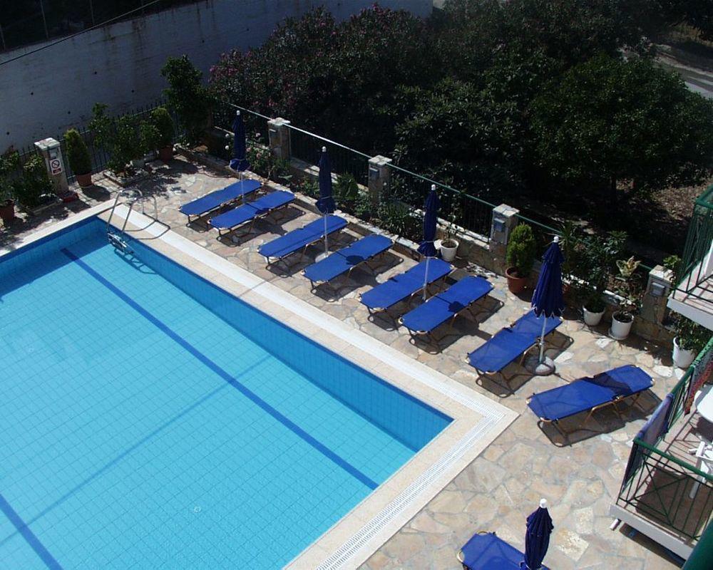 Petros Studios Poros  Exterior photo